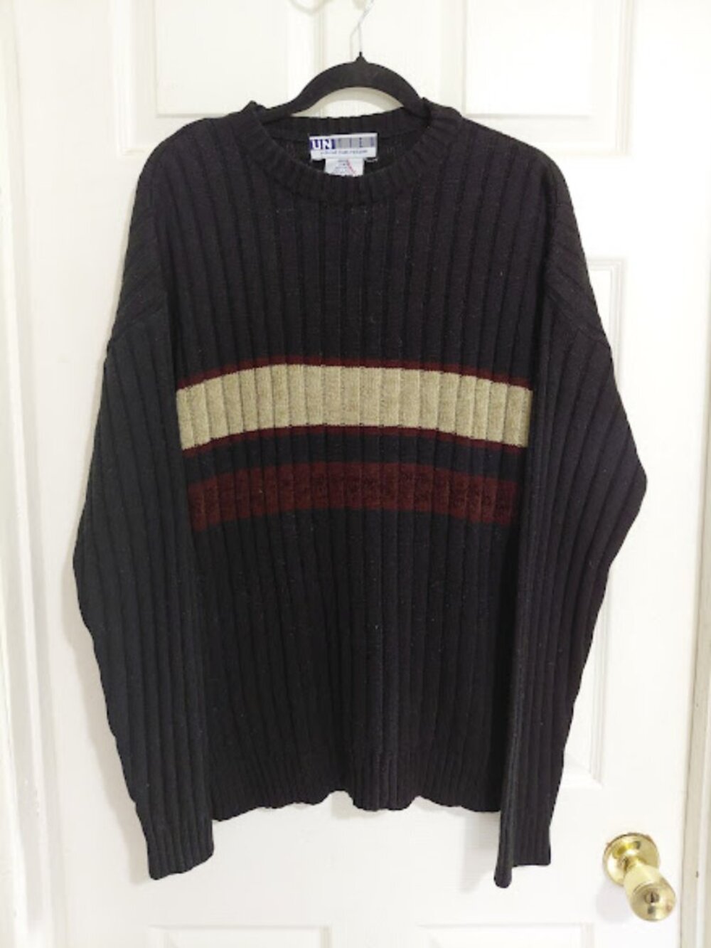 Vintage 90's Y2K UNTIED Men's Black Cream Burgundy Colorway Ribbed Knit Sweater